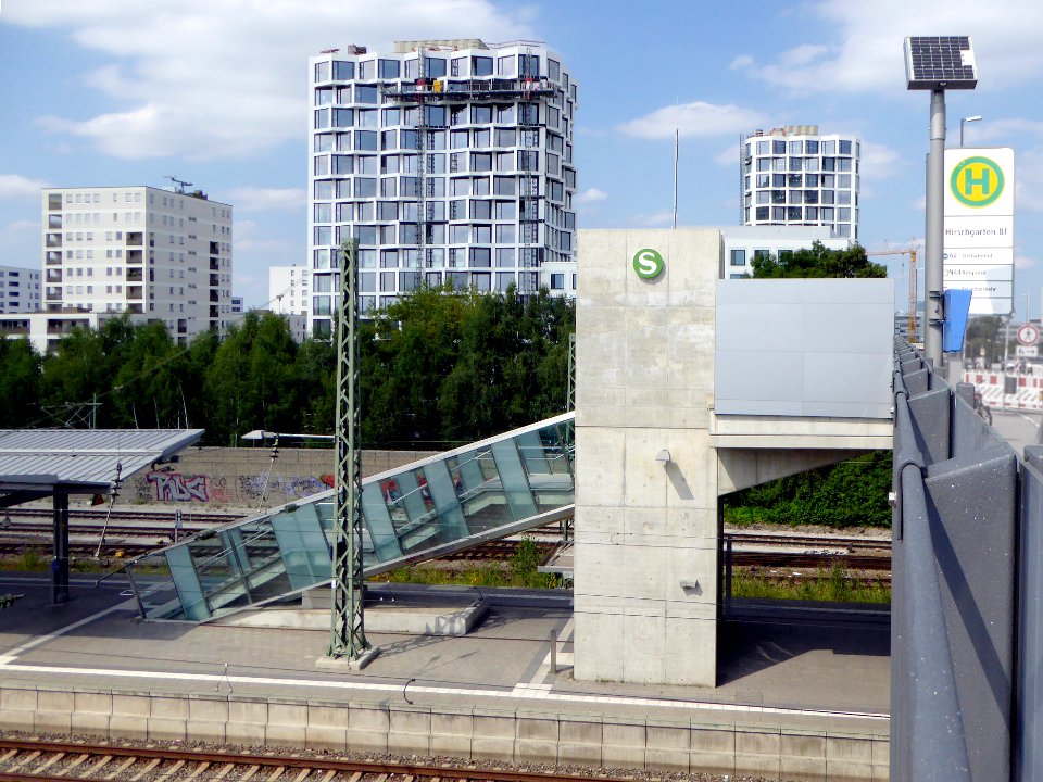 München, Bahnhof Hirschgarten, 3