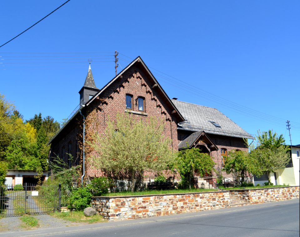 Mörlen, Nassauer Straße 15 (2)