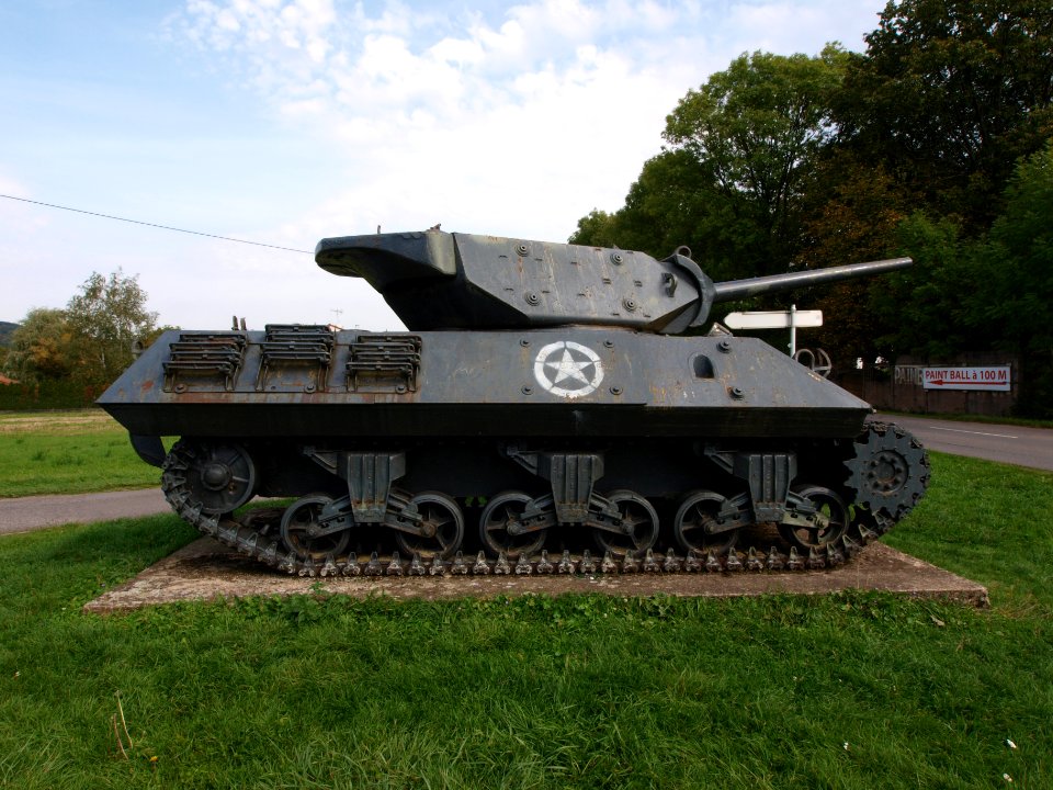 M10 Wolverine TD war memorial at Veckring, France pic1