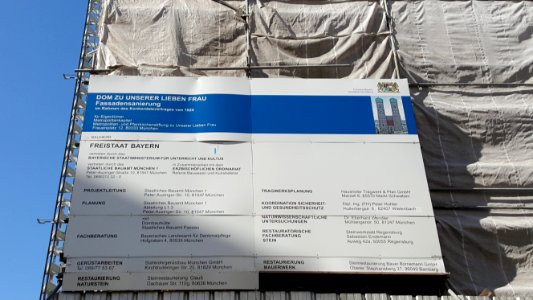 München — Frauenkirche Bautafel 2015