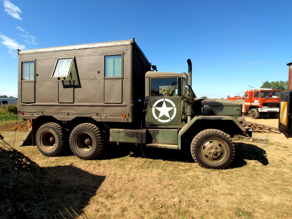 M-109A2 Shop Van pic1