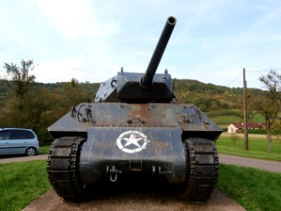 M10 Wolverine TD war memorial at Veckring, France pic4