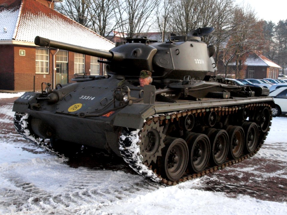 M24 Chaffee 33314 4CV pic11