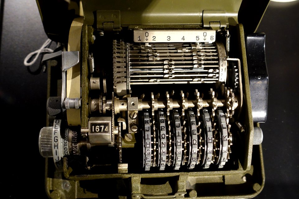 M-209 mechanical cipher machine, Smith Corona - National Electronics Museum - DSC00205