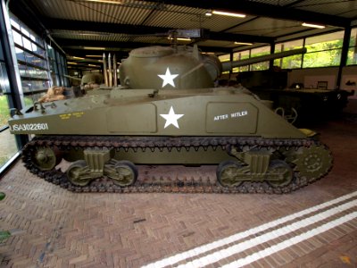 M4(75) Sherman pic7