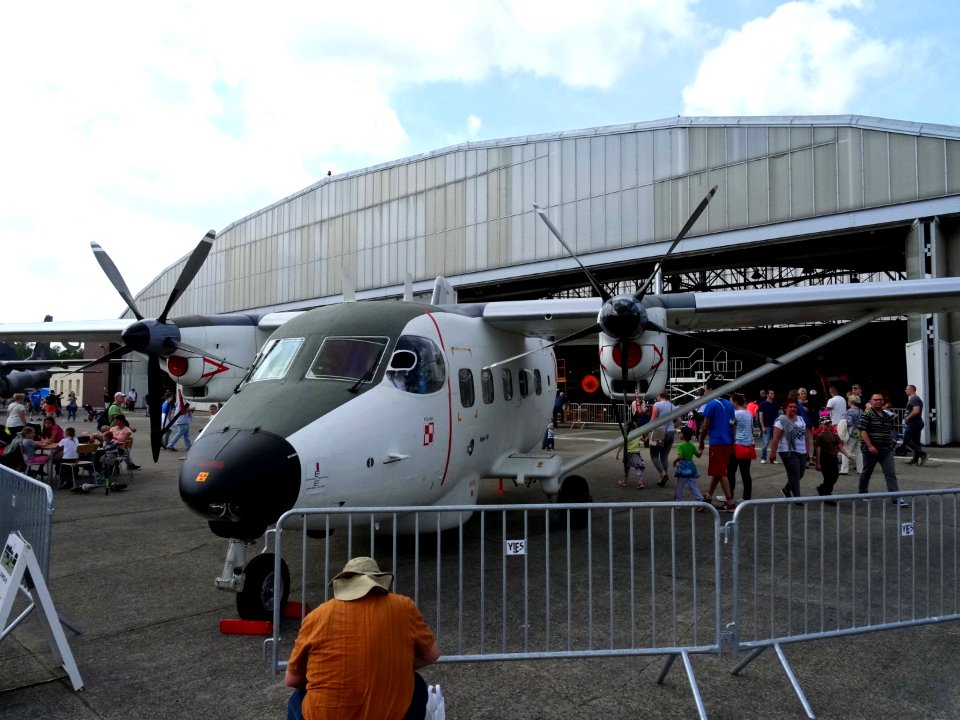 M-28 - Bdg Air Fair 46 5-2016