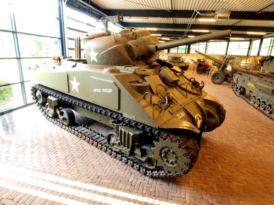 M4(75) Sherman pic4