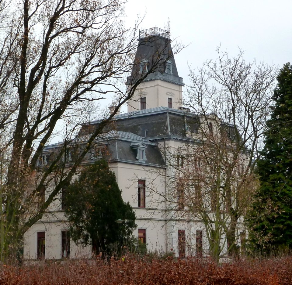 Maastricht-Villa Kanjel (2) (cropped)