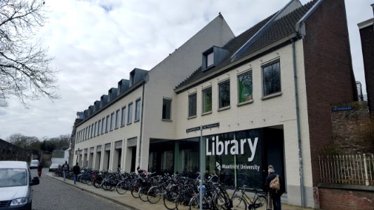 Maastricht-Universiteitsbibliotheek aan de Nieuwenhofstraat (1)