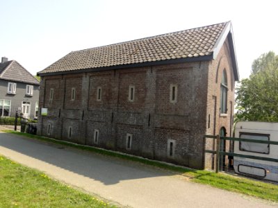 Maasbommel, Rijksmonument 523091 Dijkmagazijn Bovendijk (1)
