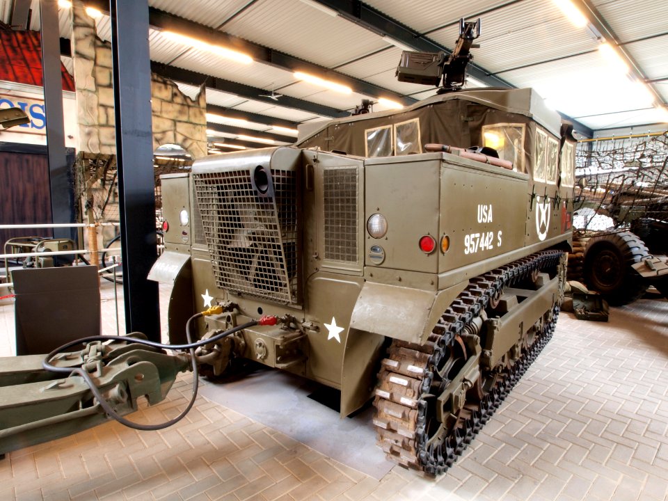 M5 High Speed Tracktor 13-ton Nicknamed 'King Kong' USA 957442 S, 27th vehicle 'A' Company pic5