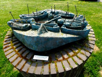 Maasbracht (Maasgouw) sculptuur schepenkerkhof
