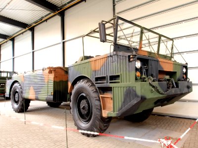 M559 Caterpillar Goer, Amphibious Fuel Tanker pic2