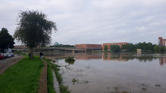 Maas-hoogwater in Maastricht (6) photo
