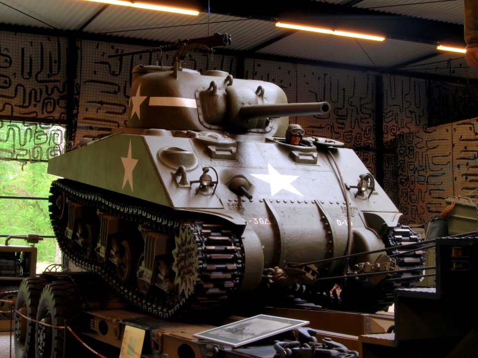 M4A4(75) Sherman pic4