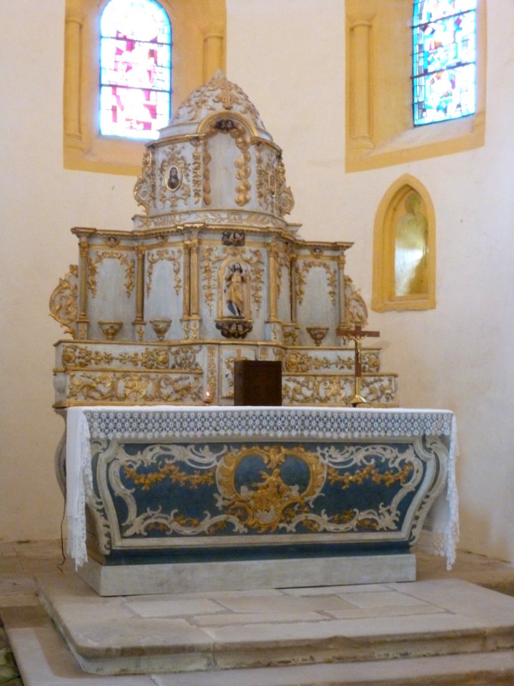 Maître-autel de l'église Notre-Dame de Champ-le-Duc 01