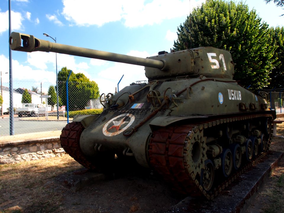 M4A1(76)w-E8, de Sherman II AY in the Musée des Blindés, France, pic-2