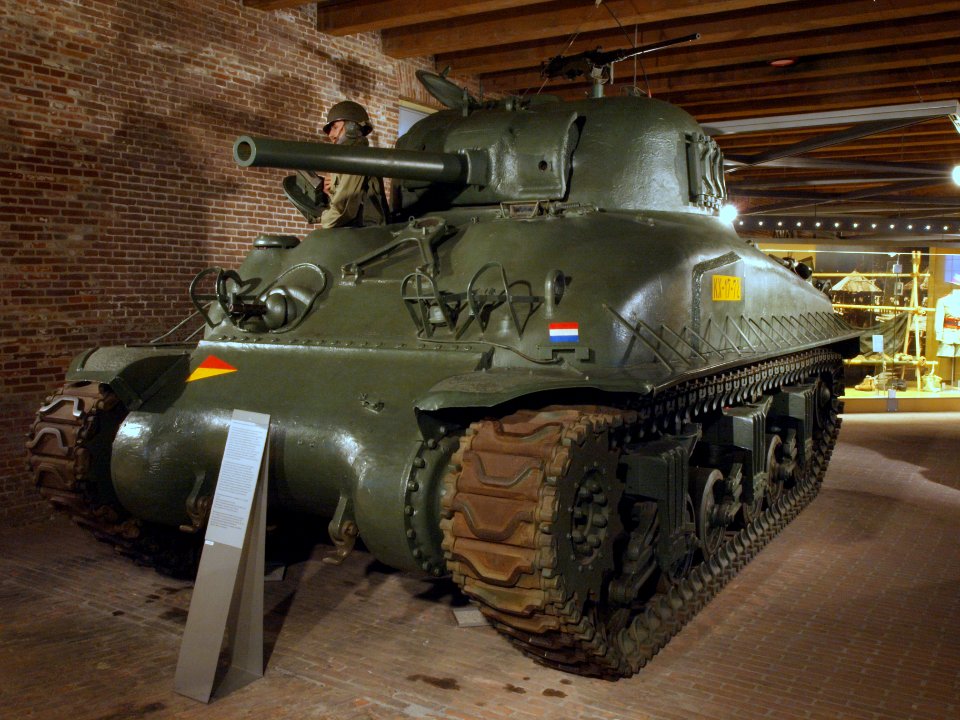 M4A1E9 Sherman pic1