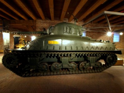 M4A1E9 Sherman pic2