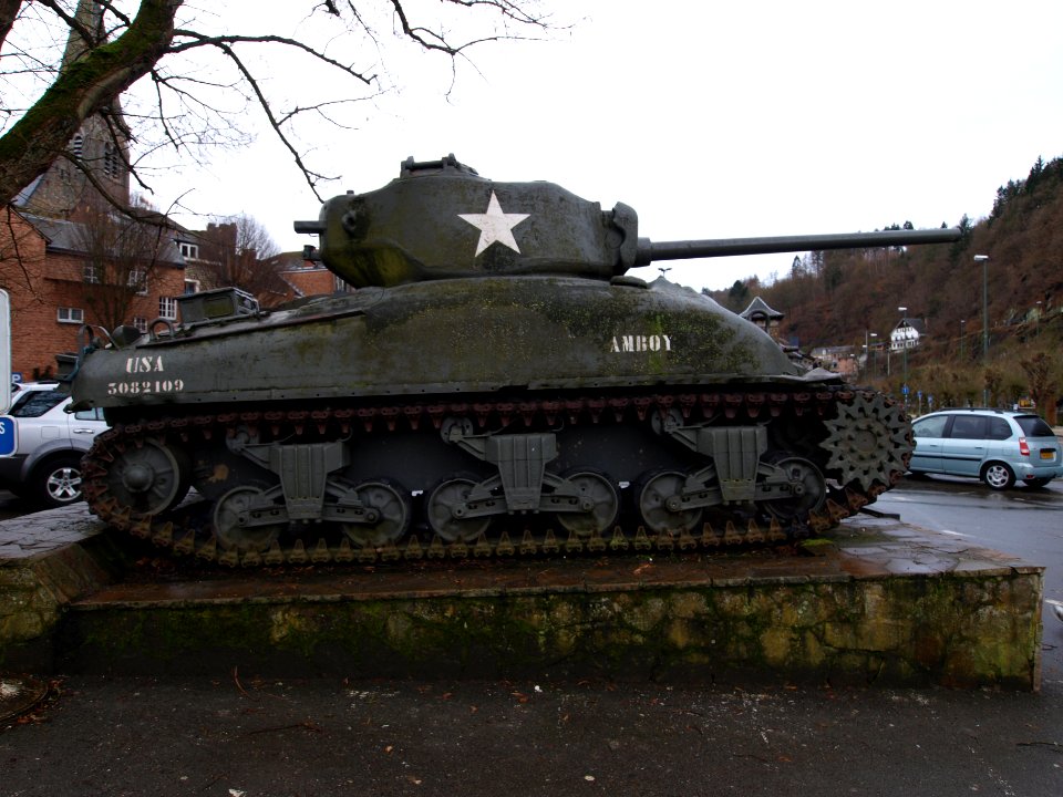 M4A1 Sherman at La Roche-en-Ardenne pic09