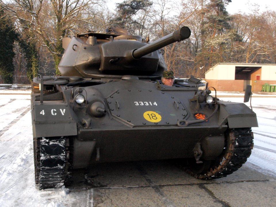 M24 Chaffee 33314 4CV pic2