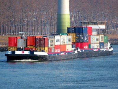 Mürren ENI 07001811, Grindelwald ENI 07001731 op het Hartelkanaal, pic3