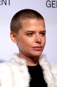 Maaike Neuville (2020)