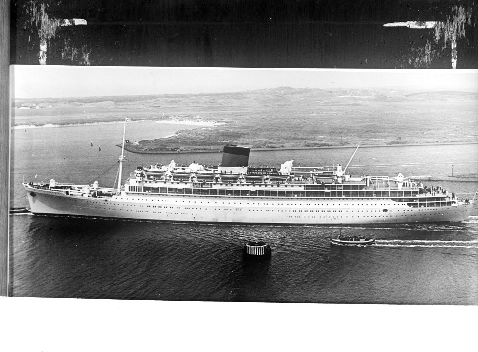 M.S. Oranje van Stoomvaart Maatschappij Nederland in dienst als hospitaalschip, Bestanddeelnr 934-9856