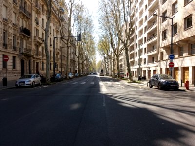 Lyon 6e - Avenue Maréchal Foch, côté sud, depuis la rue Barrème