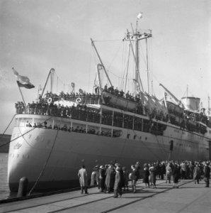M.S. Boissevain vertrekt met achthonderd mariniers naar Indië, Bestanddeelnr 901-5756