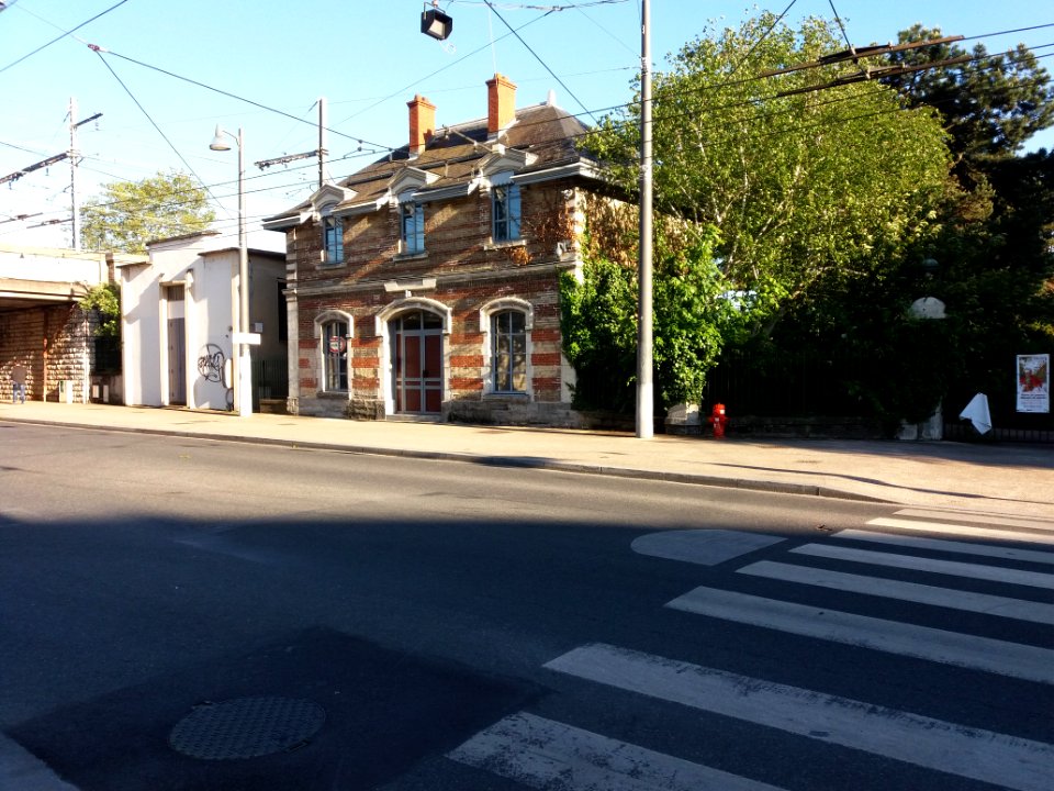 Lyon 6e - Allée Achille Lignon, maison de briques