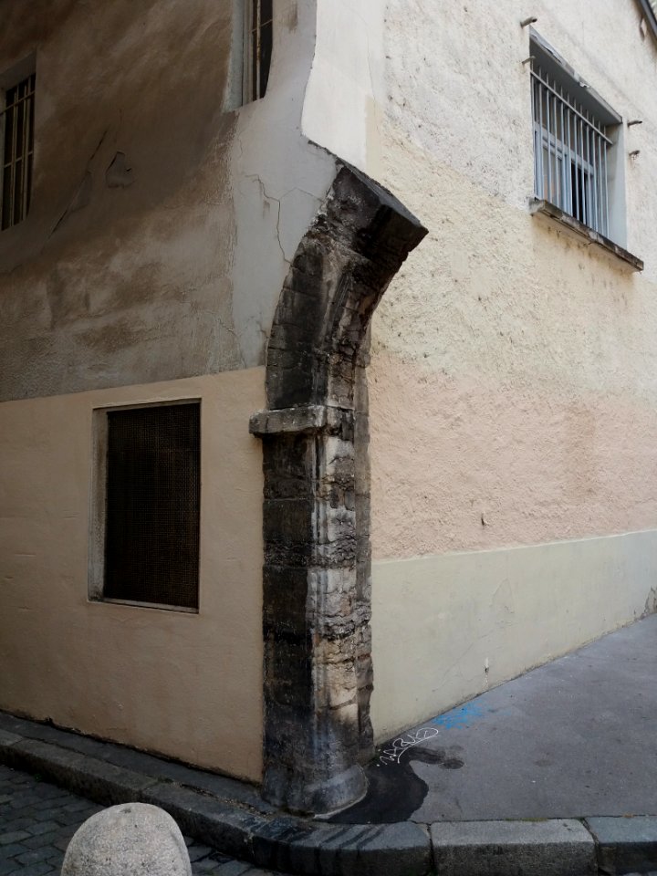 Lyon 5e - Rue des Antonins - Reste d'arche