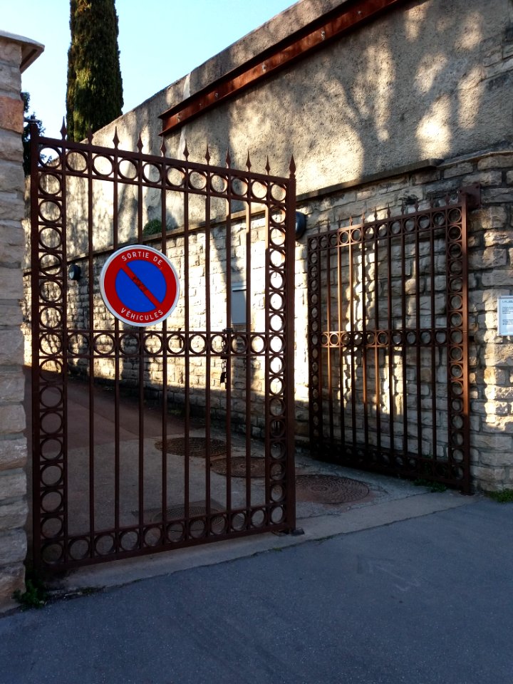 Lyon 5e - Rue de l'Antiquaille, sortie nord du site du théâtre romain