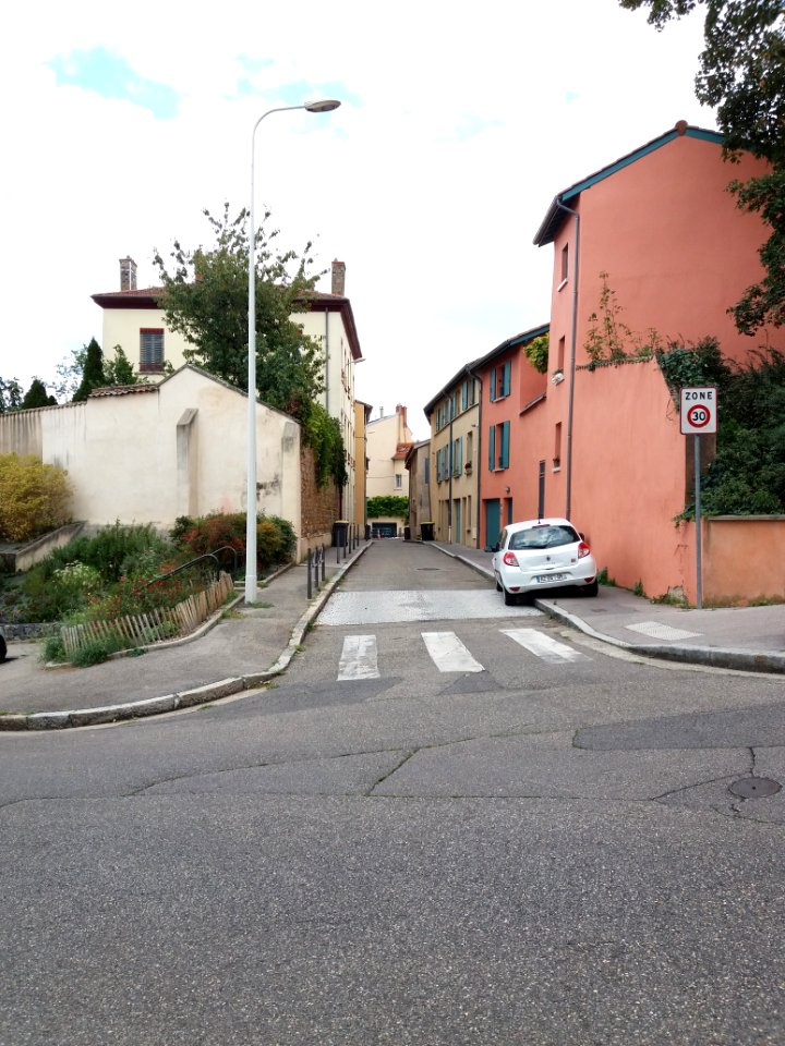 Lyon 5e - Rue Trouvée, depuis la rue des Fossés de Trion