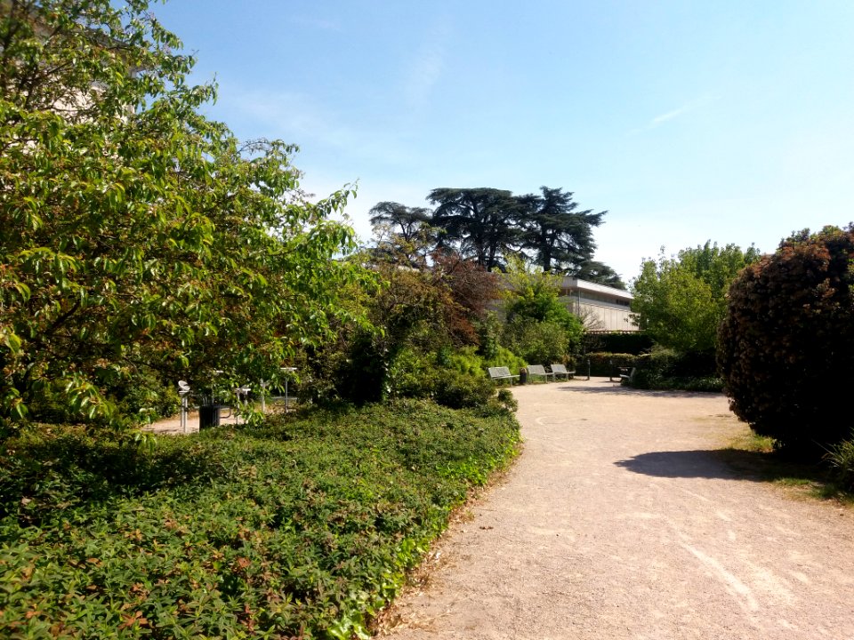 Lyon 5e - Square Père Chaillet - Depuis l'entrée côté impasse du Cumin, vers l'est