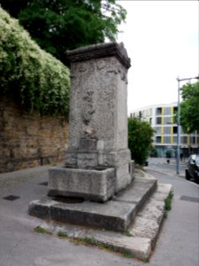 Lyon 5e - Rue de Trion - Fontaine de René Dardel, face ouest