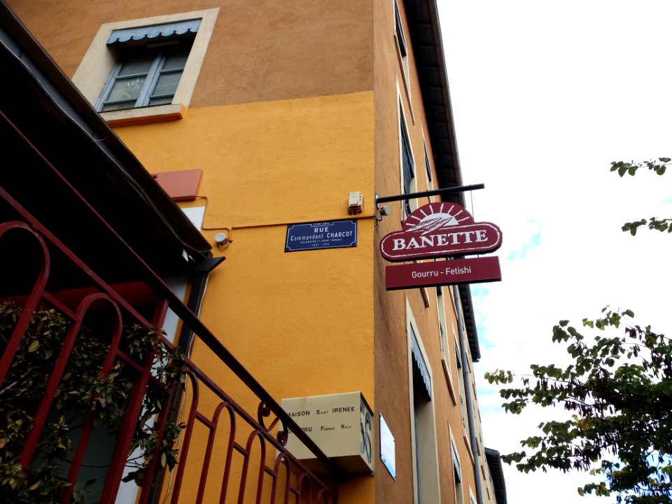 Lyon 5e - Rue Commandant Charcot, plaque