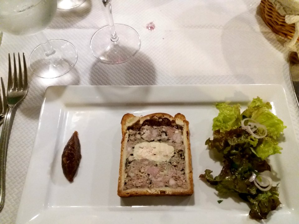 Lyon 5e - Rue Tramassac - Daniel & Denise - Pâté en croûte au foie gras de canard et ris de veau