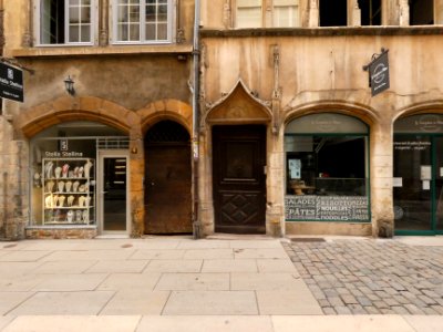 Lyon 5e - Rue Saint Jean - Maisons aux numéros 5 et 7
