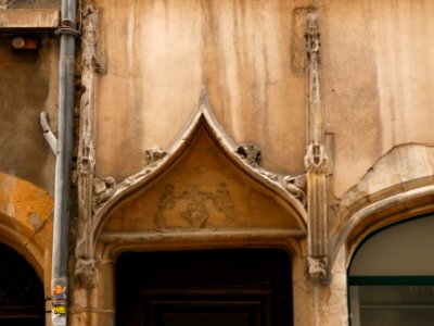 Lyon 5e - Rue Saint Jean - Maison au numéro 7 - Porte 01