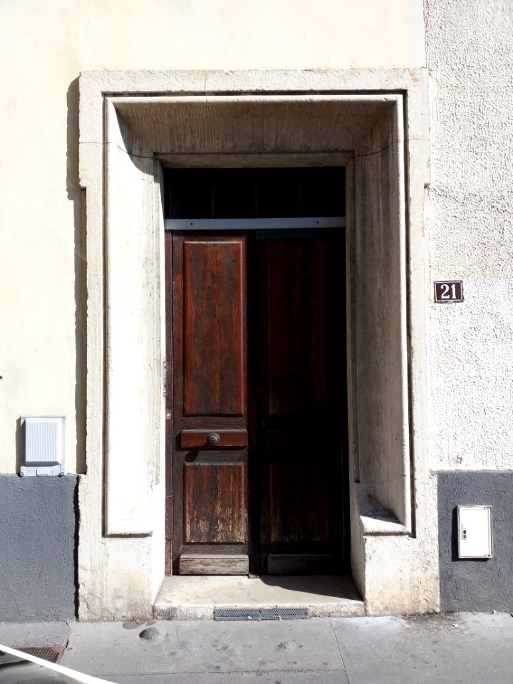 Lyon 5e - Rue de l'Harmonie, porte au numéro 21