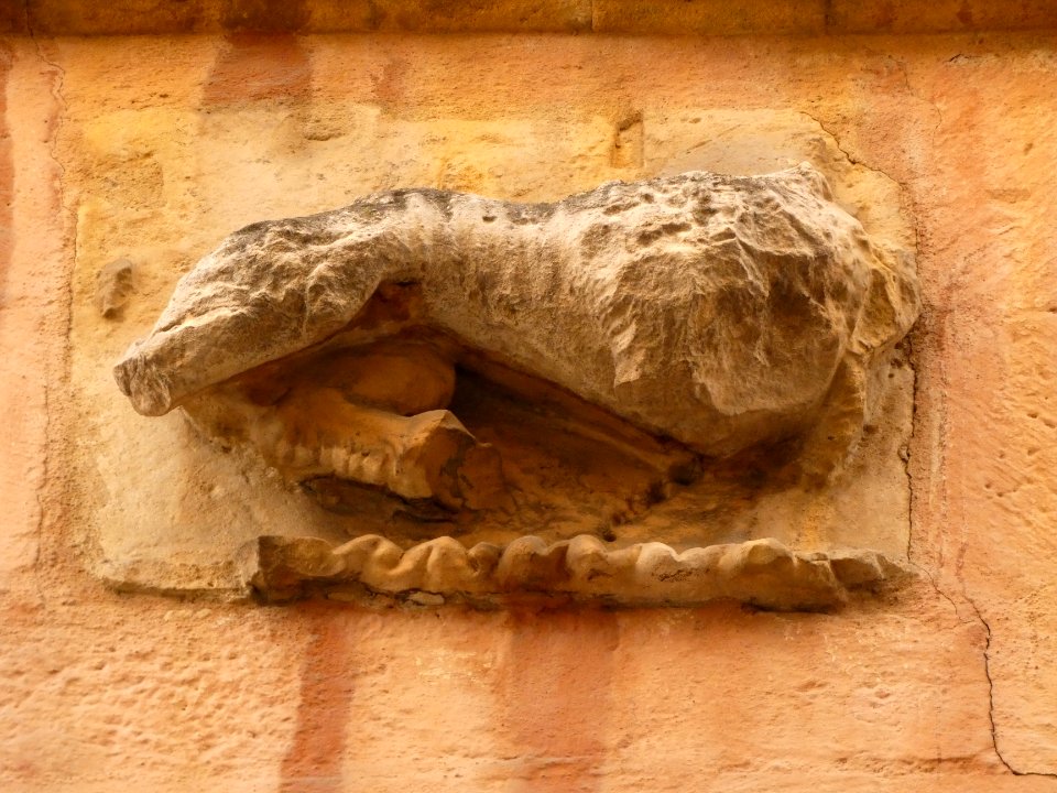 Lyon 5e - Rue Saint Jean - Maison au numéro 1, sculpture gauche