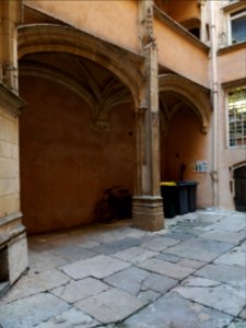 Lyon 5e - Rue Saint Jean - Immeuble au numéro 9 - Cour 03