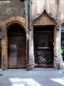 Lyon 5e - Rue Saint Jean - Portes aux numéros 5 et 7