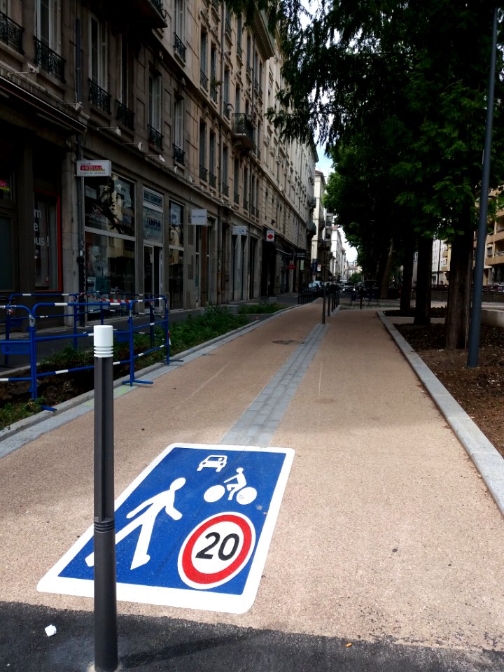 Lyon 6e - Boulevard des Brotteaux, zone de rencontre, depuis le cours Lafayette