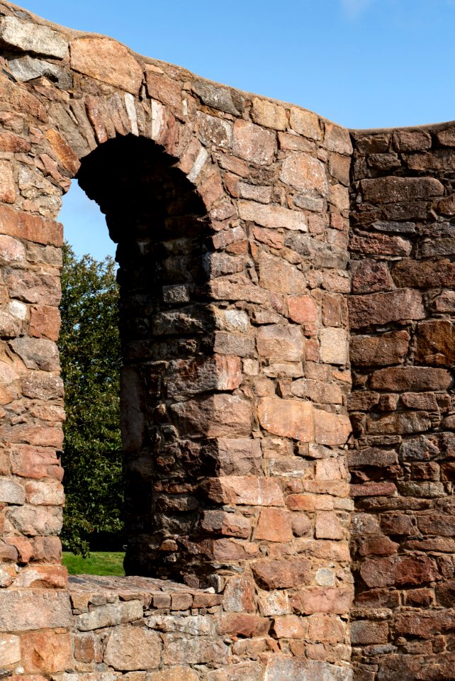 Lyse Church ruin 3