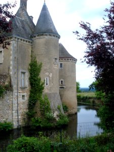 Lys-Saint-Georges (Indre, Fr), Le château