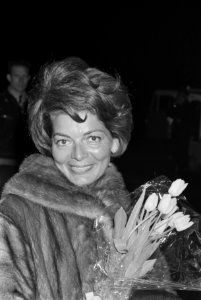 Lys Assia weer in Nederland. Lys Assia (kop) nr. 7, Bestanddeelnr 914-9291