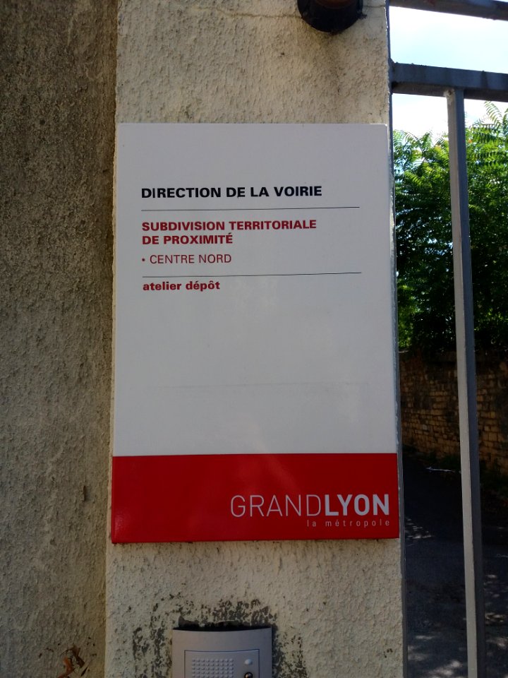 Lyon 9e - Plaque Direction de la voirie - Atelier dépôt
