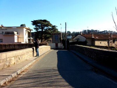 Lyon 9e - Rue des Docteurs Cordier, pont au-dessus de la voie de chemin de fer, vers rue du Trève